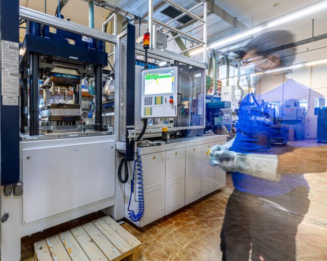 Die neue Lauffer Presse im Einsatz